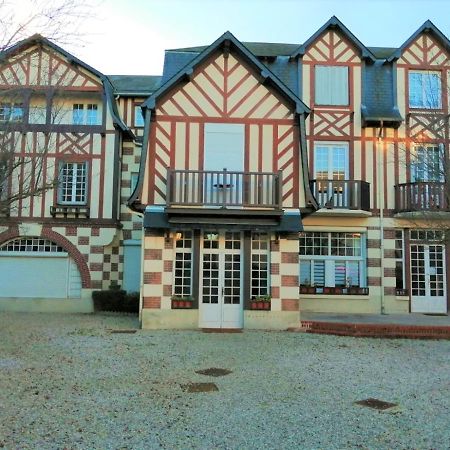 Le Petit Cabourg De La Cour Normande Studio Coeur De Ville -1 A 2 Personness Exteriör bild